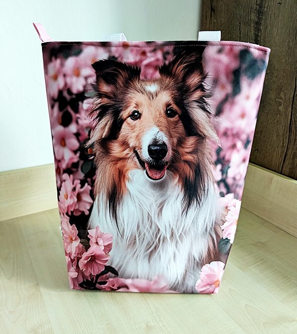 Taška se zipem - Pes v růžových květinách